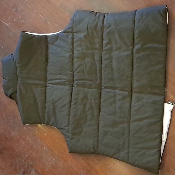 🌻3/$15 Merona reversible vest - Picture 4 of 6